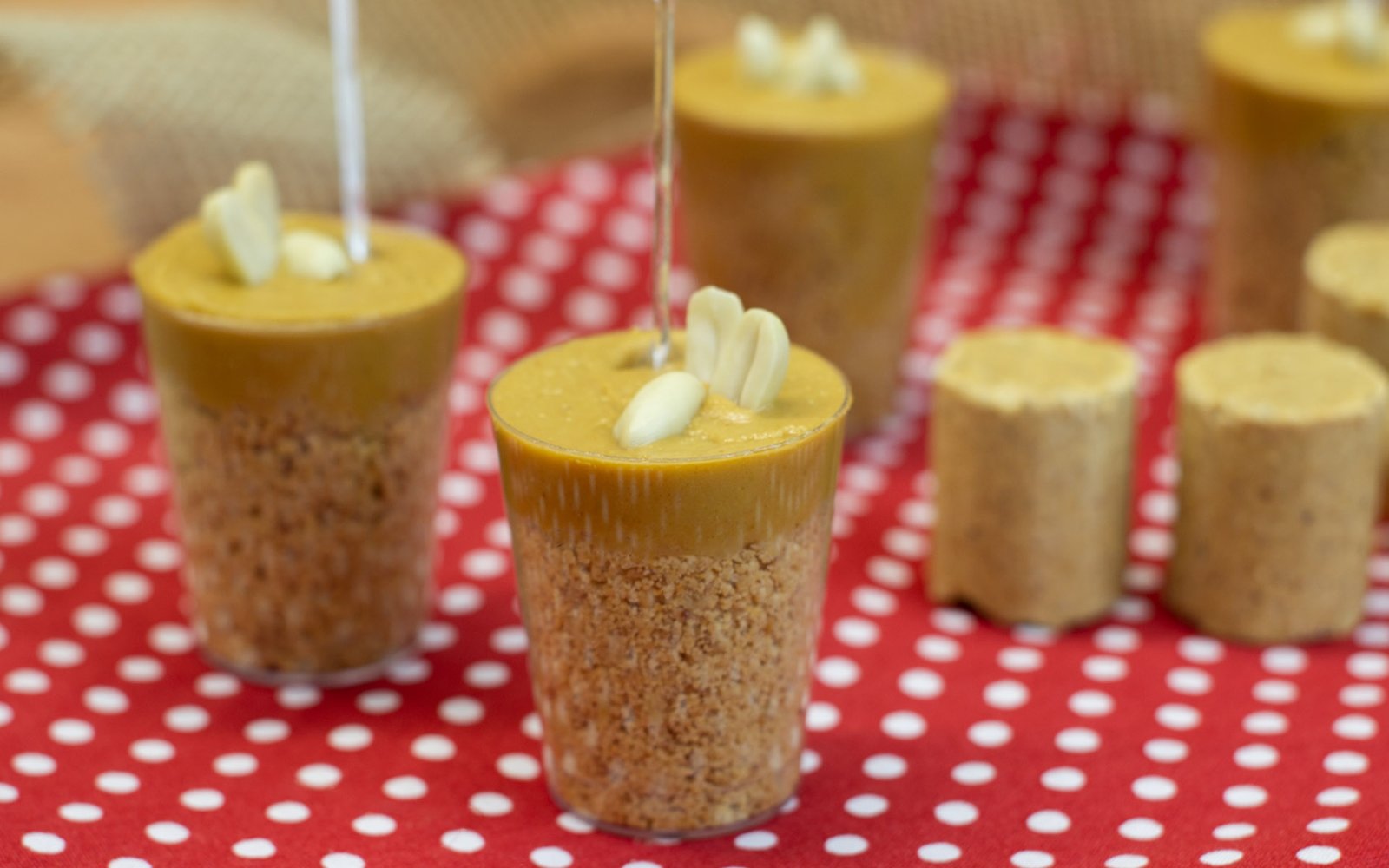 Farofa de Paçoca com Amendocrem